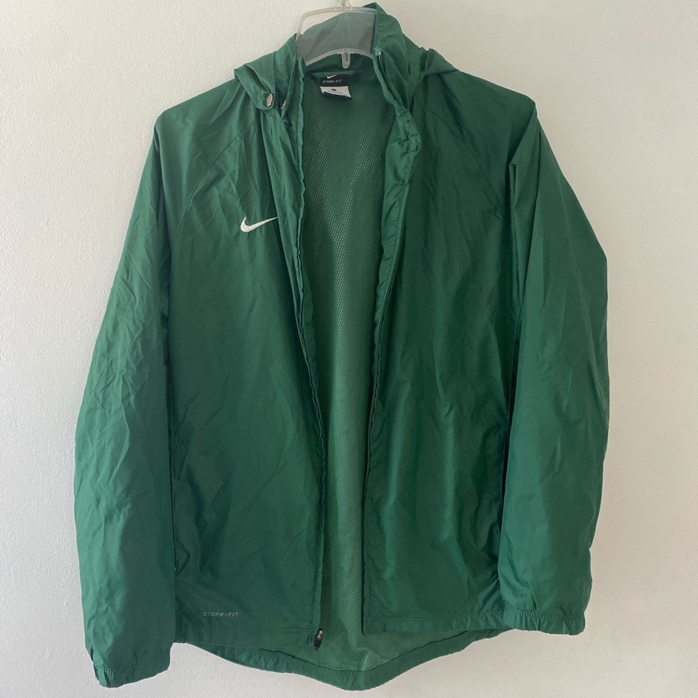 Super cute green Nike windbreaker.